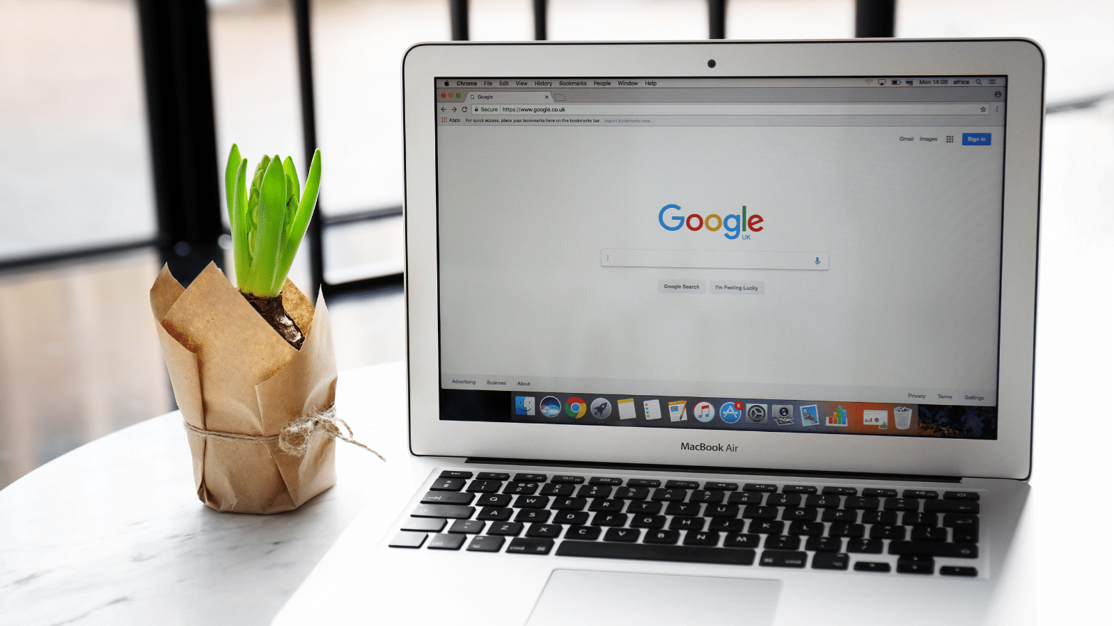 Comment collecter des infos pertinentes sur un site web avec les commandes Google